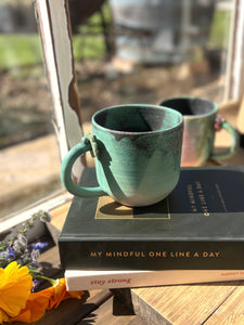 Calm Mug Green Rust